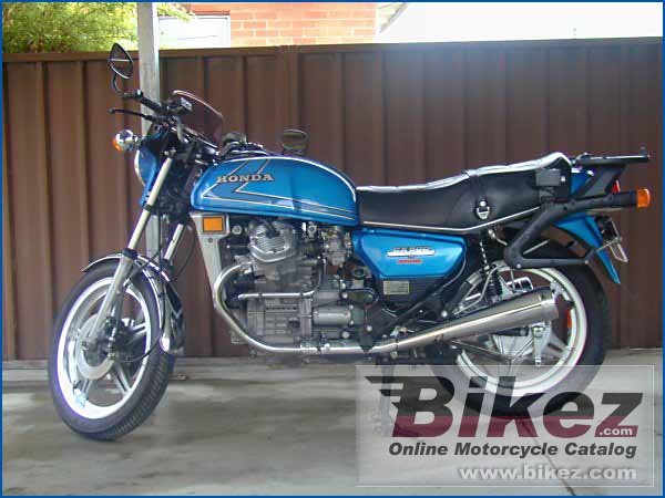 Big HondaCX500 cx 500 picture and wallpaper from Bikez.com